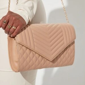 🆕️👜FASHION NOVA Long Time Coming Handbag - Nude